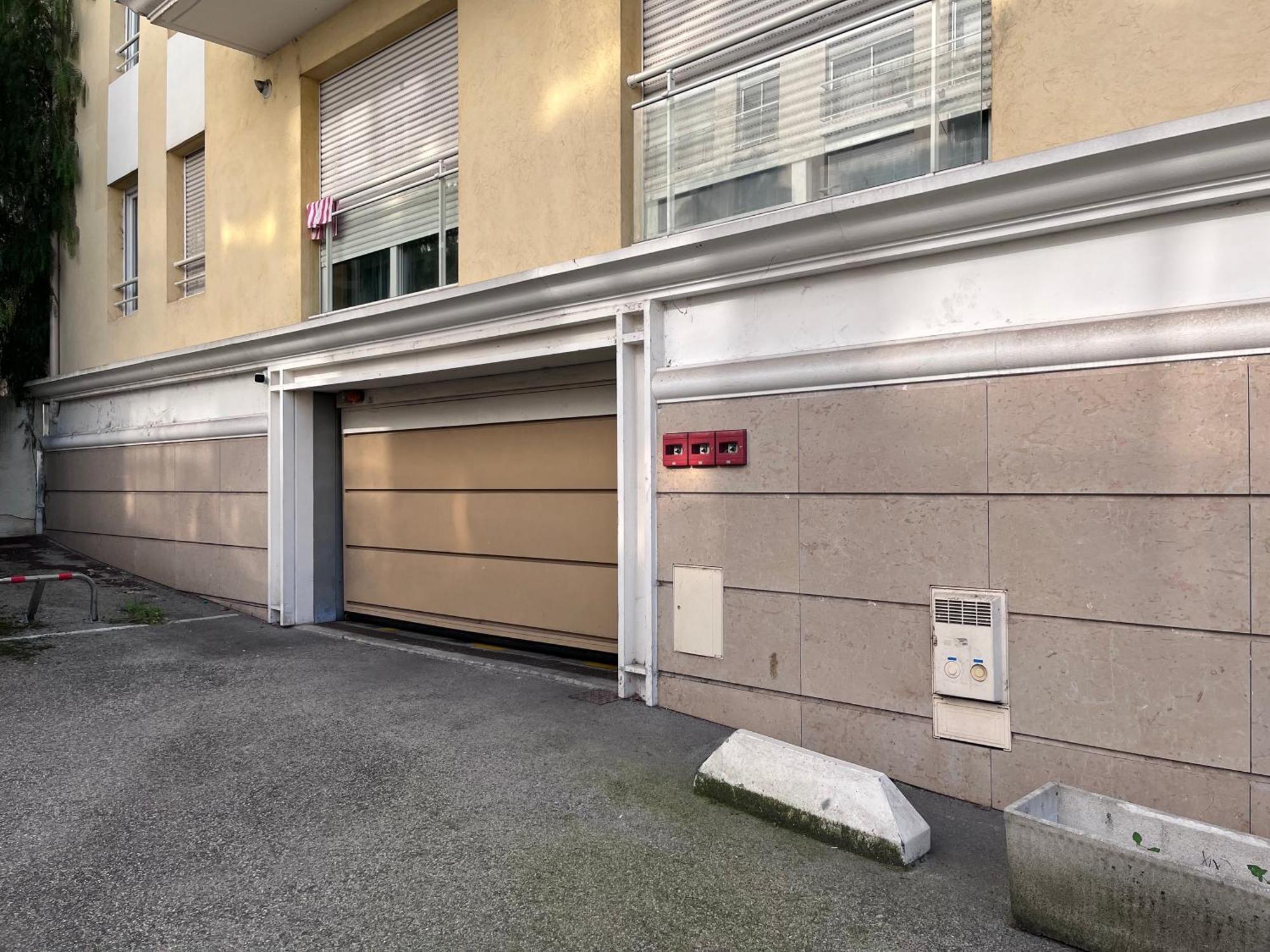 Studio Terrasse Et Parking Prive Nice Extérieur photo